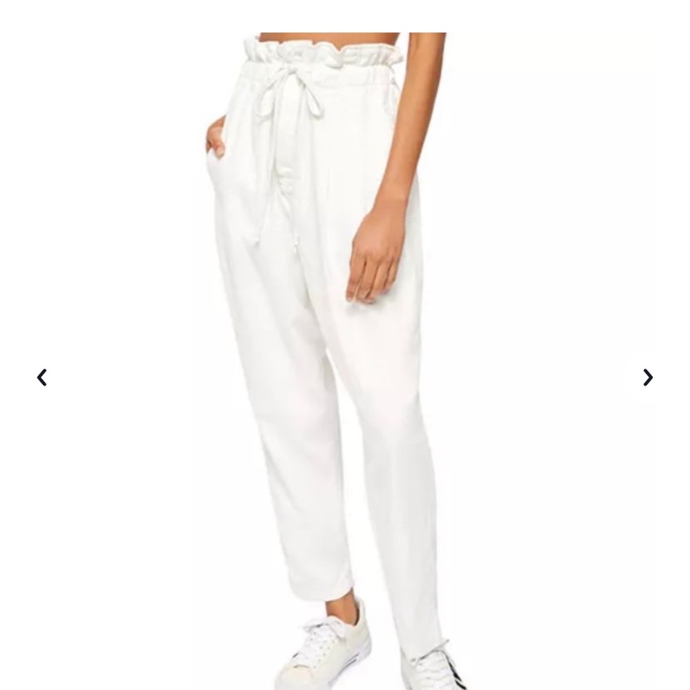 BNWT!! Free people white pleated bag trousers